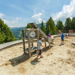 Die Kinder Erlebnis-Welt Nocky's AlmZeit bei der Bergstation der Panoramabahn auf der Turracher Höhe